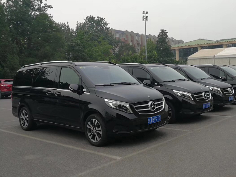 Mercedes Benz V260