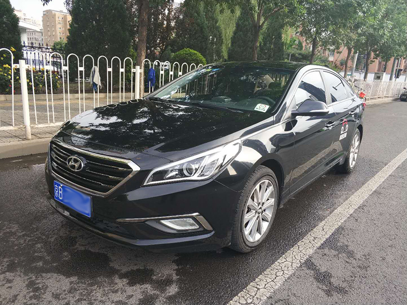 5 Seat Standard Car ( Hyundai Sonata )