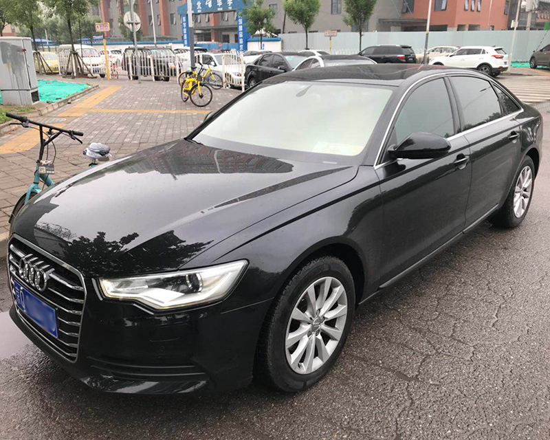 5 Seat Deluxe Car ( Volkswagen Audi A6L )